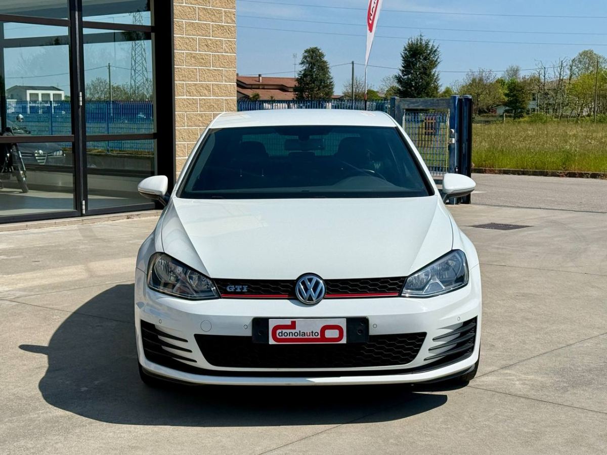 VOLKSWAGEN GOLF 7 GTI 3P 220CV 2016 usata — foto 2
