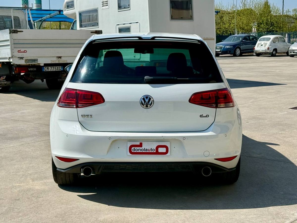 VOLKSWAGEN GOLF 7 GTI 3P 220CV 2016 usata — foto 5