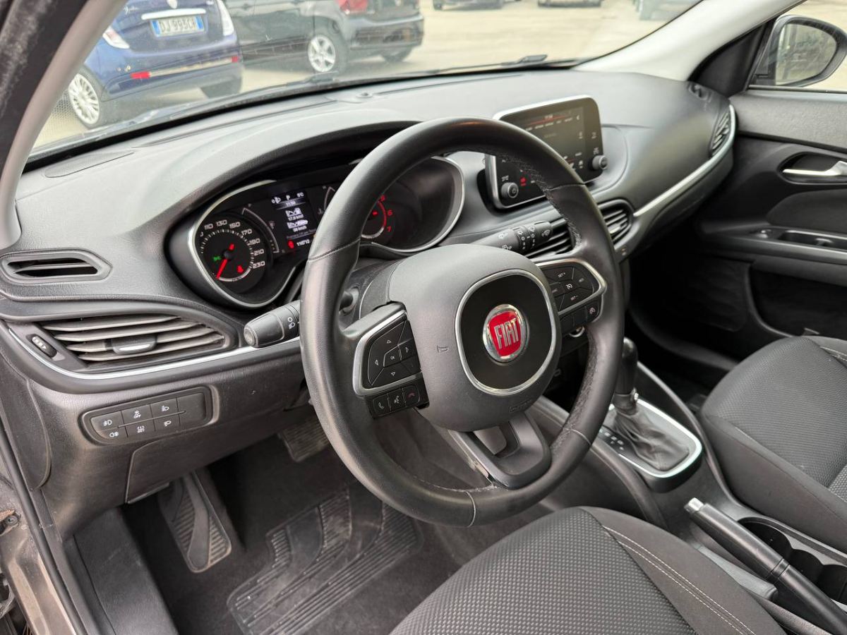 FIAT TIPO 1.6 MJT STATION WAGON DCT LOUNGE 2019 usata — foto 7