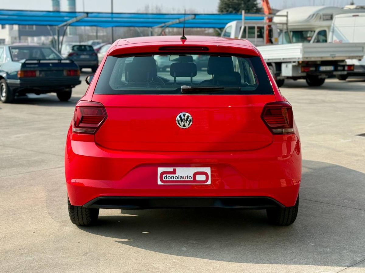 VOLKSWAGEN POLO 1.0 TRENDLINE 65CV 2018 usata — foto 5