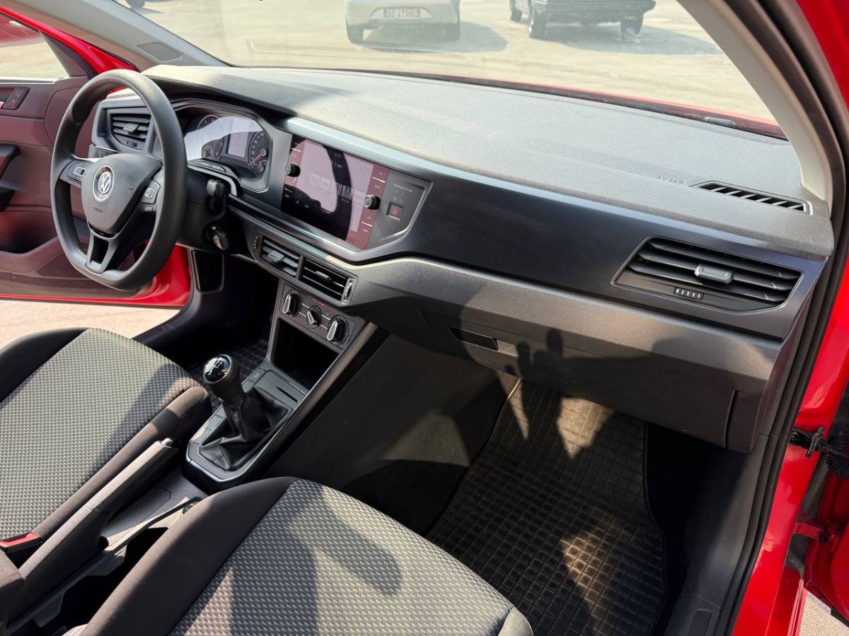VOLKSWAGEN POLO 1.0 TRENDLINE 65CV 2018 usata — foto 9