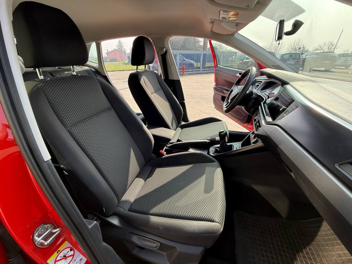 VOLKSWAGEN POLO 1.0 TRENDLINE 65CV 2018 usata — foto 10