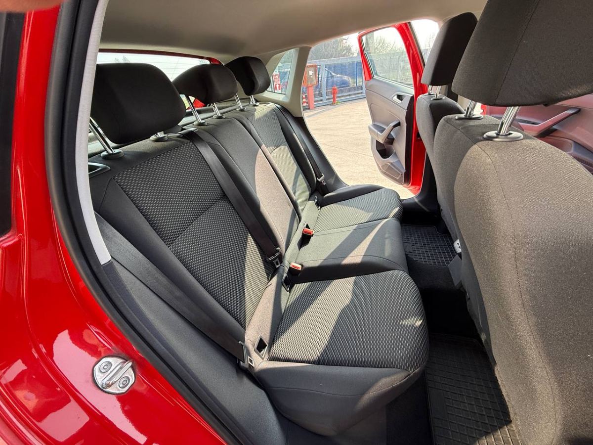 VOLKSWAGEN POLO 1.0 TRENDLINE 65CV 2018 usata — foto 11
