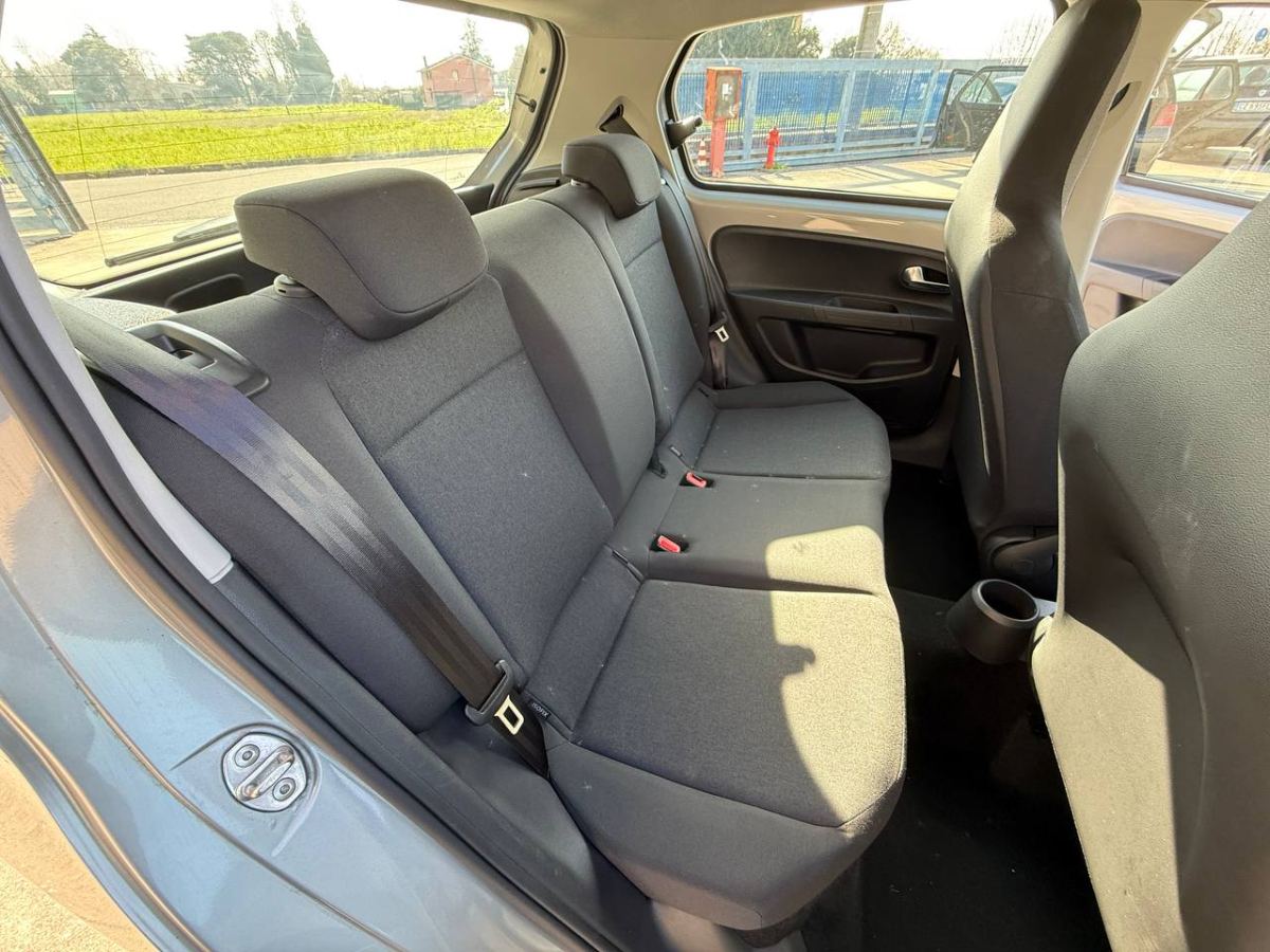 VOLKSWAGEN UP! 1.0 MOVE 5P 2017 usata — foto 12