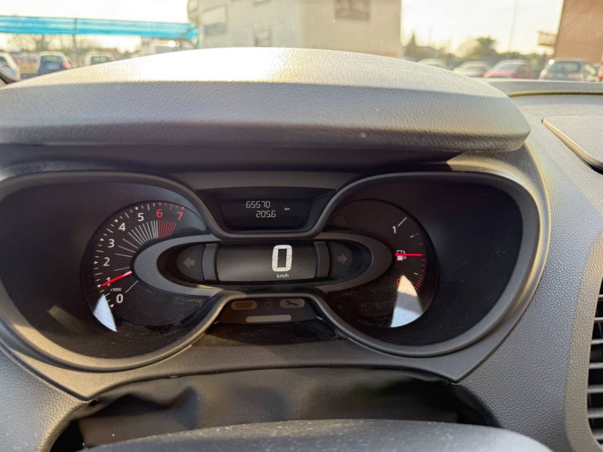 RENAULT CAPTUR 0.9 TCE LIFE 90CV 2017 usata — foto 8