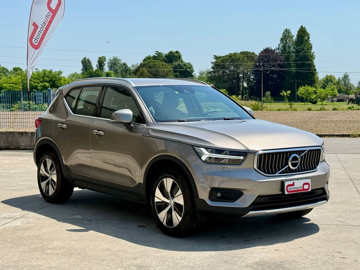 VOLVO XC40 PHEV T4 1.5 RECHARGE INSCRIPTION usata