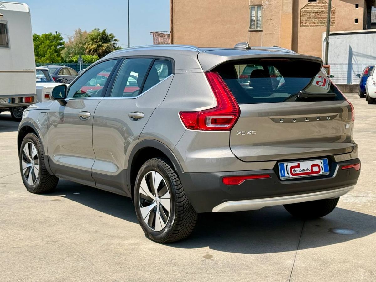 VOLVO XC40 PHEV T4 1.5 RECHARGE INSCRIPTION 2022 usata — foto 4