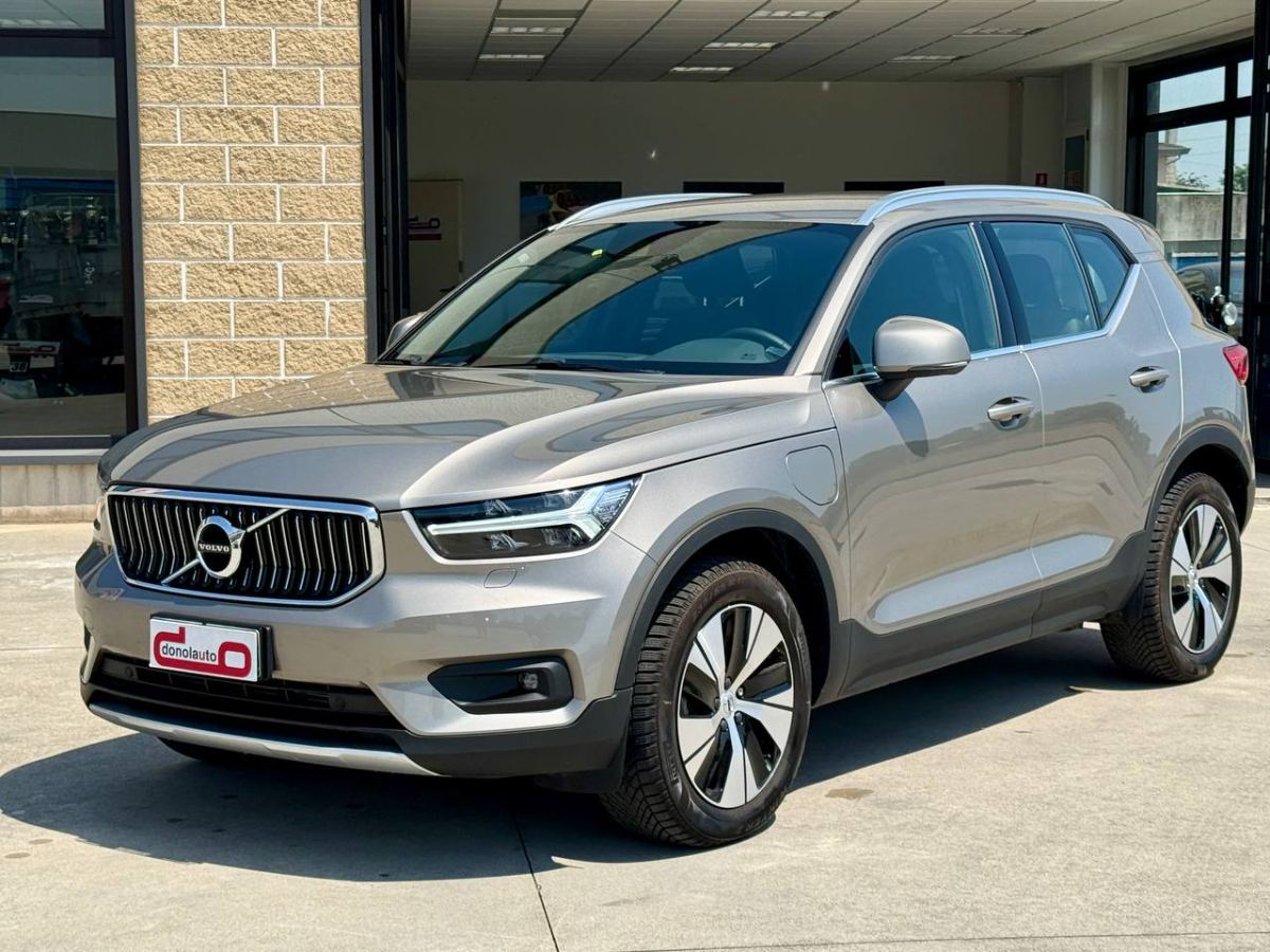 VOLVO XC40 PHEV T4 1.5 RECHARGE INSCRIPTION 2022 usata — foto 3