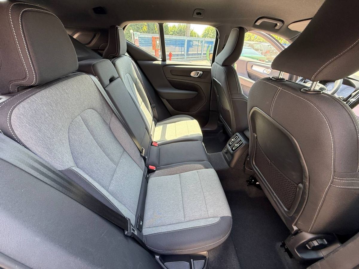 VOLVO XC40 PHEV T4 1.5 RECHARGE INSCRIPTION 2022 usata — foto 13