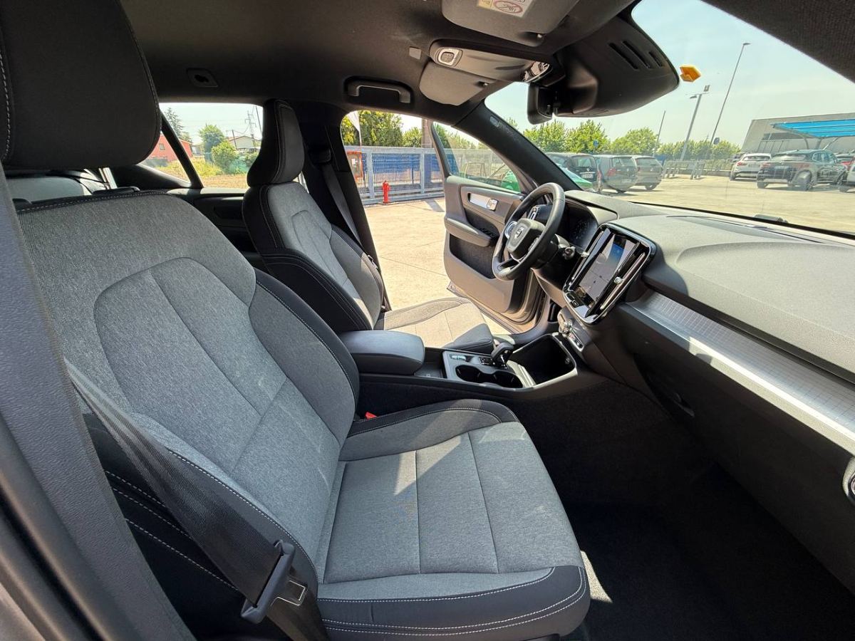 VOLVO XC40 PHEV T4 1.5 RECHARGE INSCRIPTION 2022 usata — foto 12