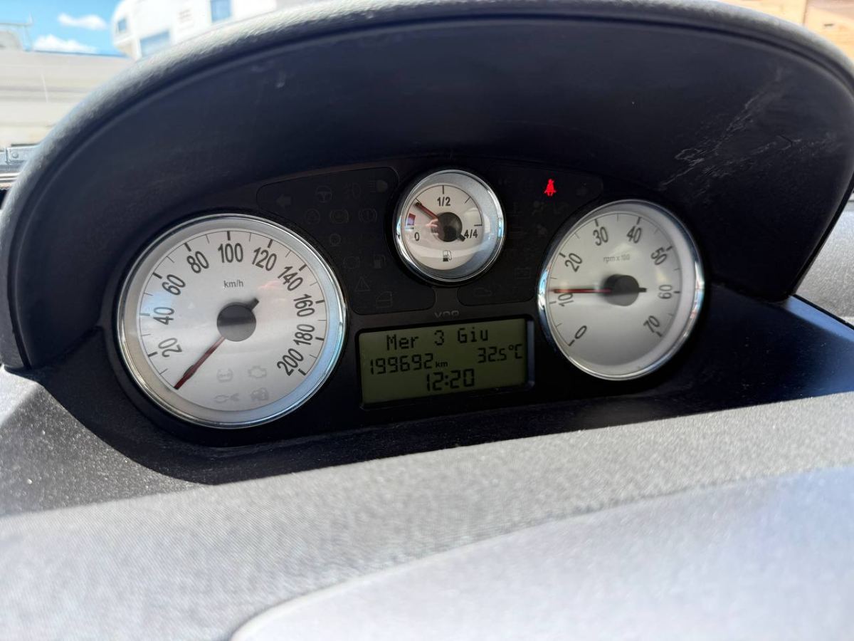 LANCIA YPSILON 1.2 60CV ORO 2010 usata — foto 9