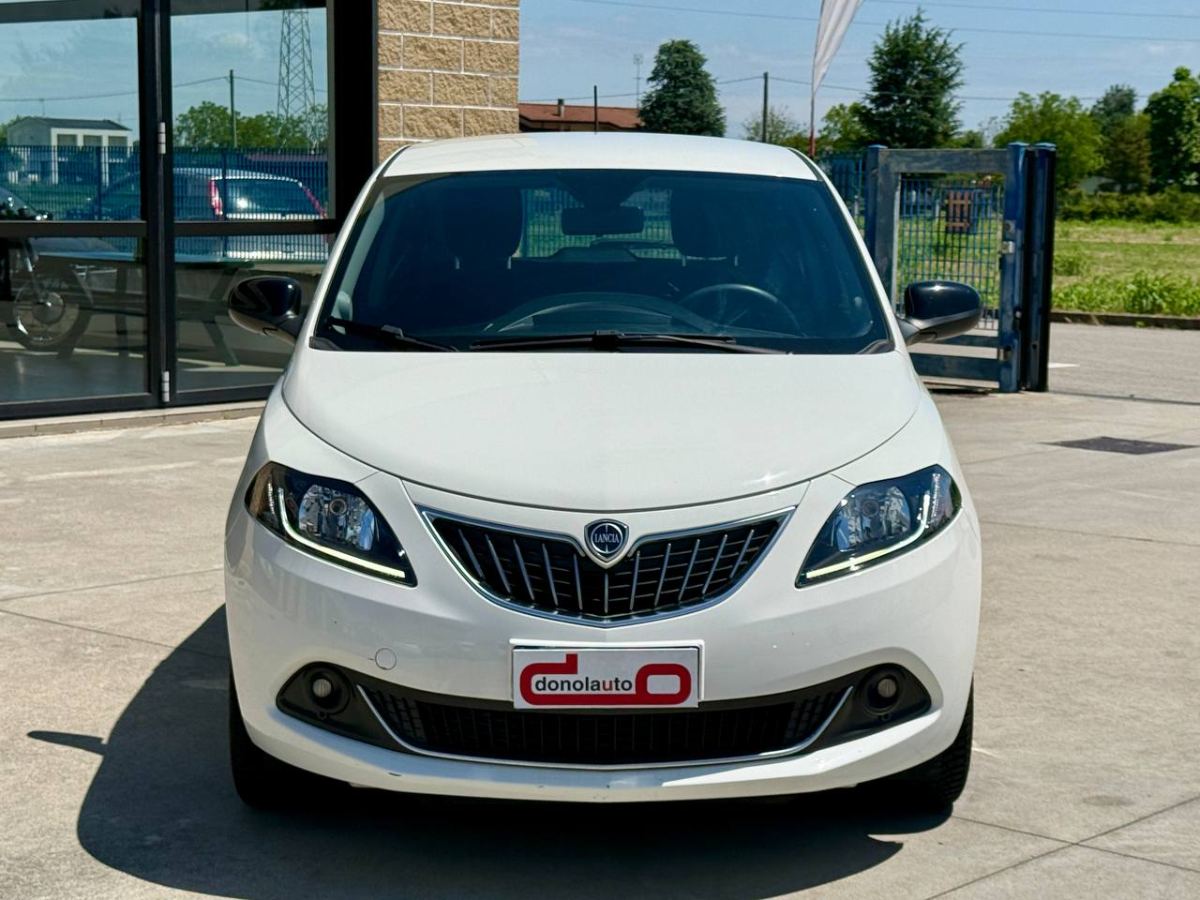LANCIA YPSILON 1.0 HYBRID 70CV GOLD 2022 usata — foto 2