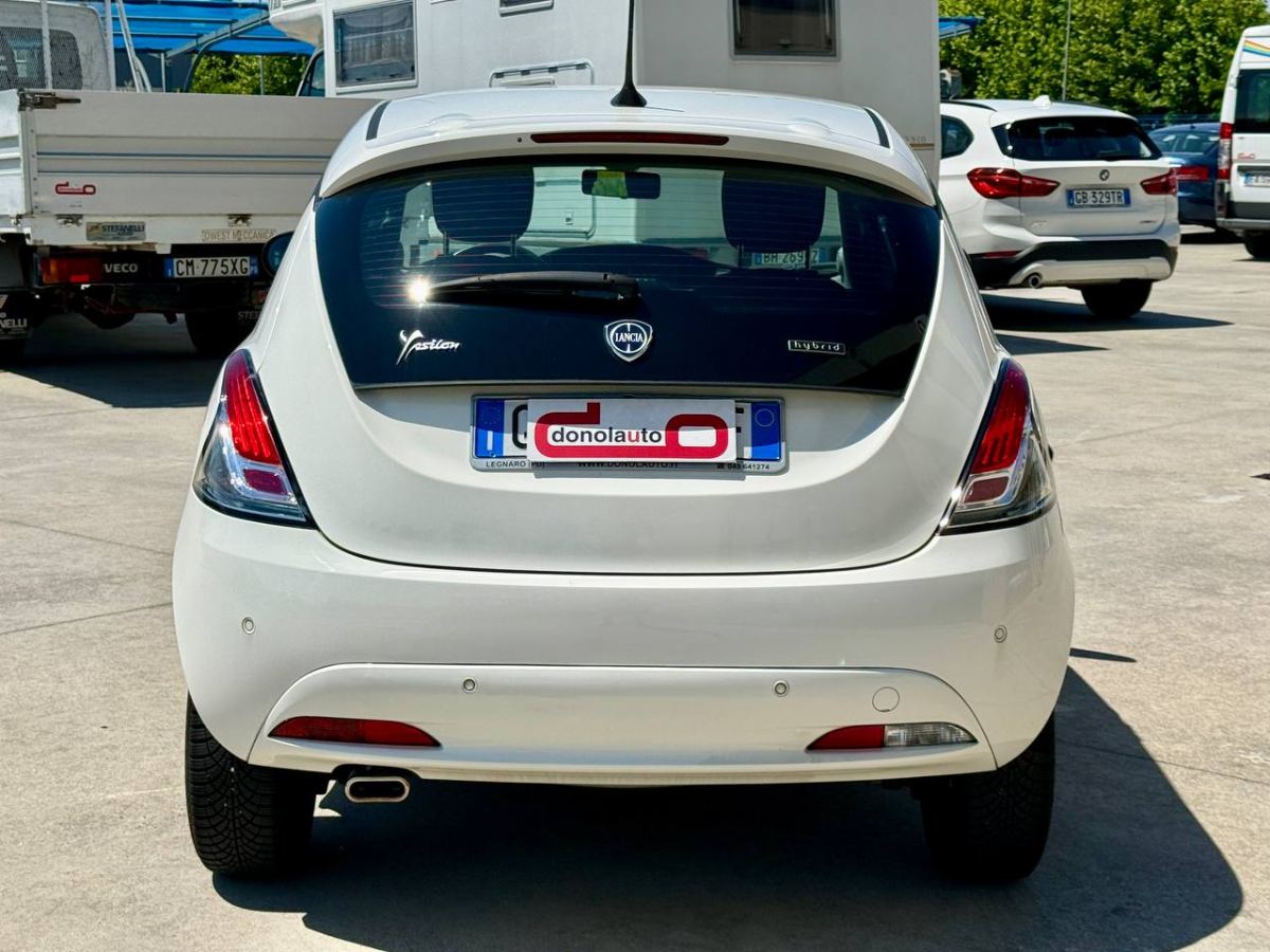 LANCIA YPSILON 1.0 HYBRID 70CV GOLD 2022 usata — foto 5