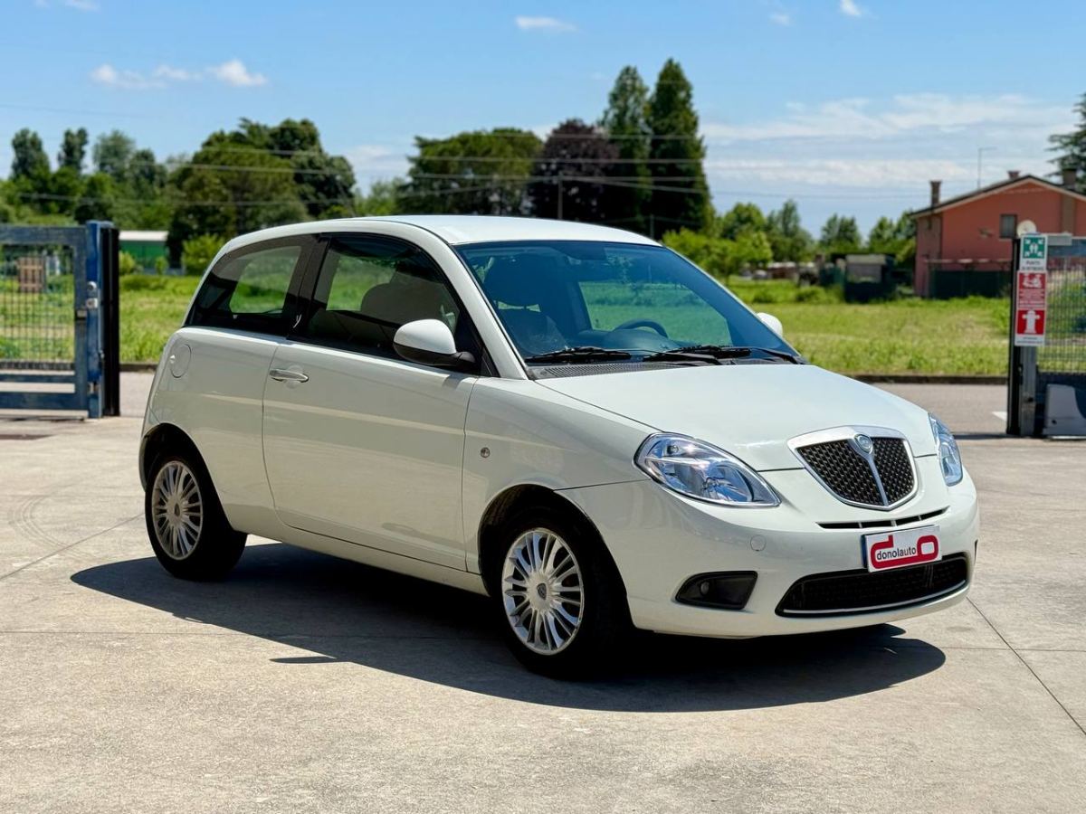 LANCIA YPSILON 1.2 60CV ORO usata