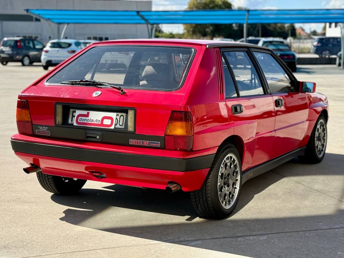 LANCIA DELTA HF INTEGRALE 8V 1989 usata — foto 6