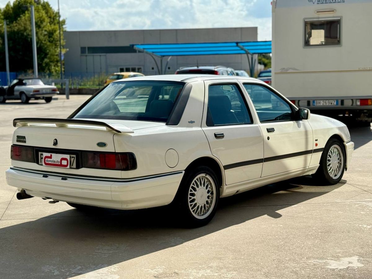 FORD SIERRA COSWORTH 2.0 215CV 4X4 CLIMA 1992 usata — foto 6