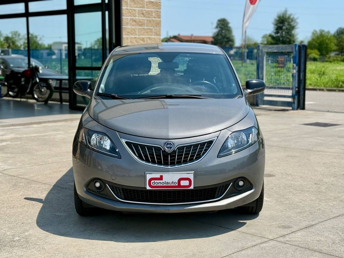 LANCIA YPSILON 1.0 HYBRID 70CV GOLD S 2023 usata — foto 2