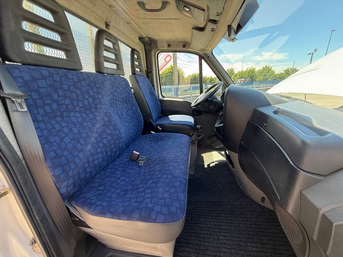 IVECO DAILY 2.8 125CV 35C13A CASSONATO 2004 usata — foto 10