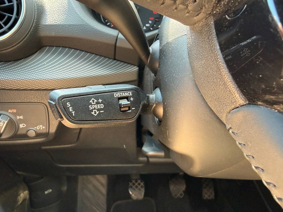 AUDI Q2 30 TDI 1.6 BUSINESS 116CV 2019 usata — foto 11