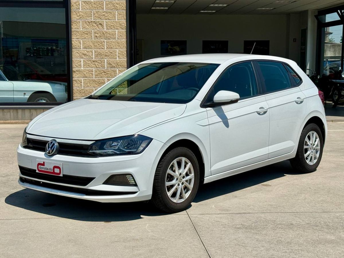 VOLKSWAGEN POLO 1.0 TRENDLINE 65CV 2019 usata — foto 3