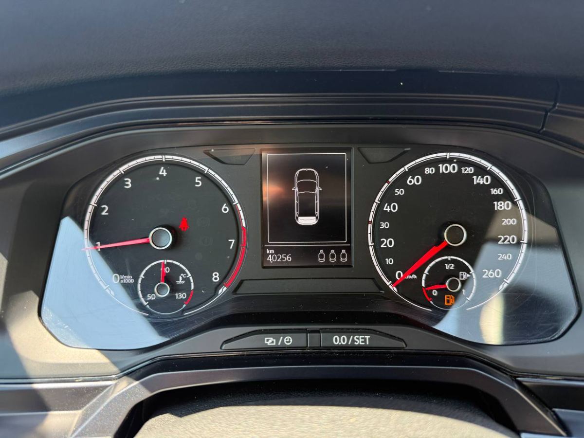 VOLKSWAGEN POLO 1.0 TRENDLINE 65CV 2019 usata — foto 7