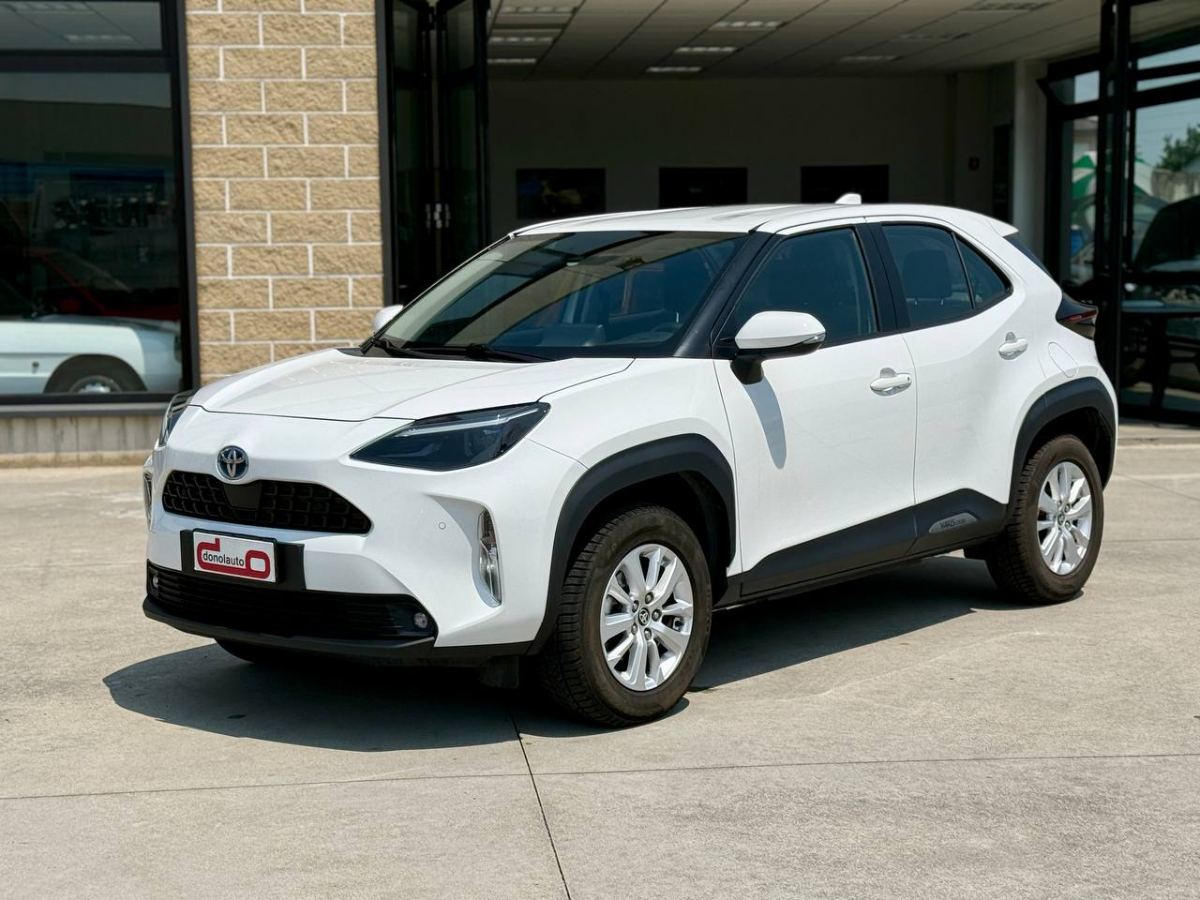 TOYOTA YARIS CROSS 1.5 HYBRID BUSINESS E-CVT 116CV 2022 usata — foto 3
