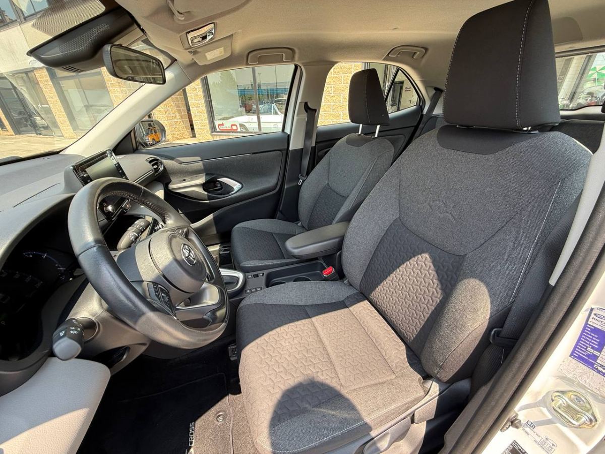 TOYOTA YARIS CROSS 1.5 HYBRID BUSINESS E-CVT 116CV 2022 usata — foto 8