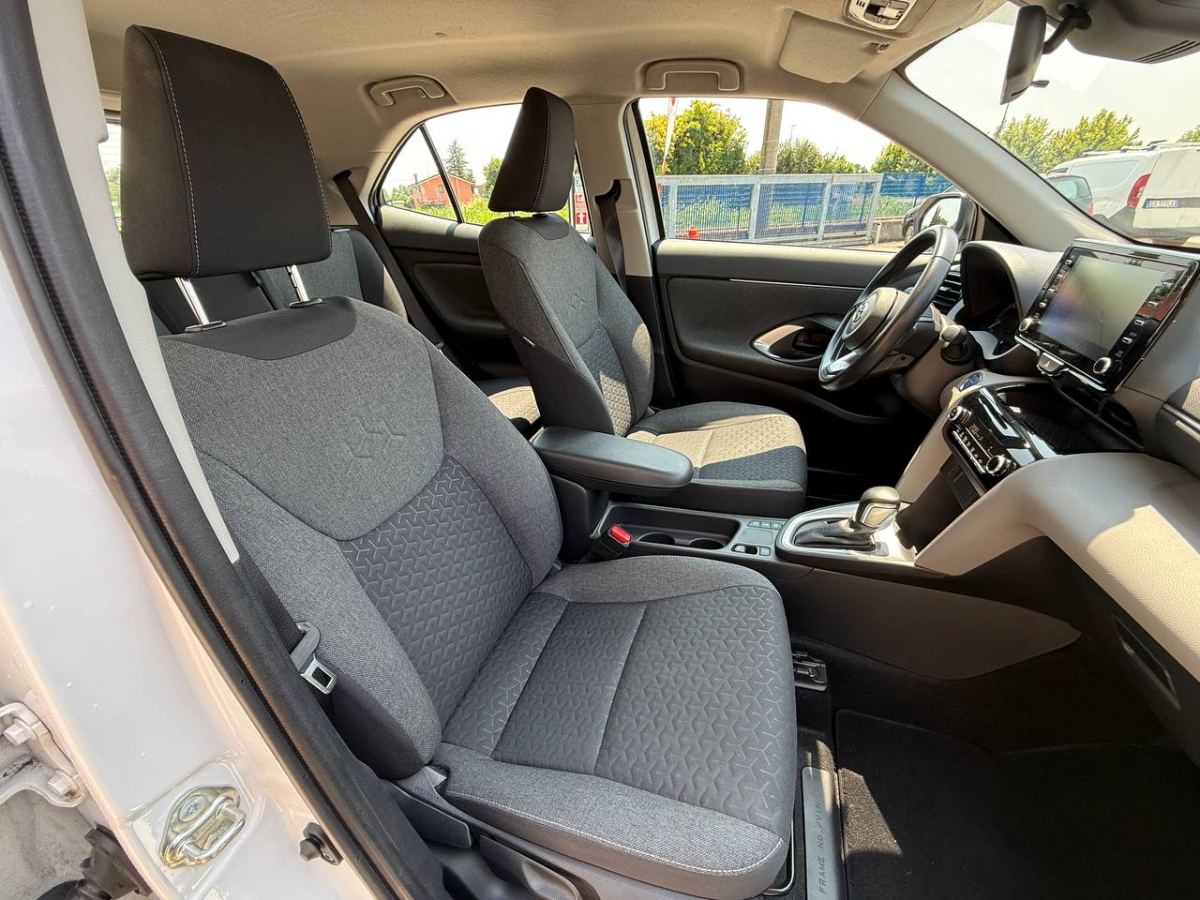 TOYOTA YARIS CROSS 1.5 HYBRID BUSINESS E-CVT 116CV 2022 usata — foto 9