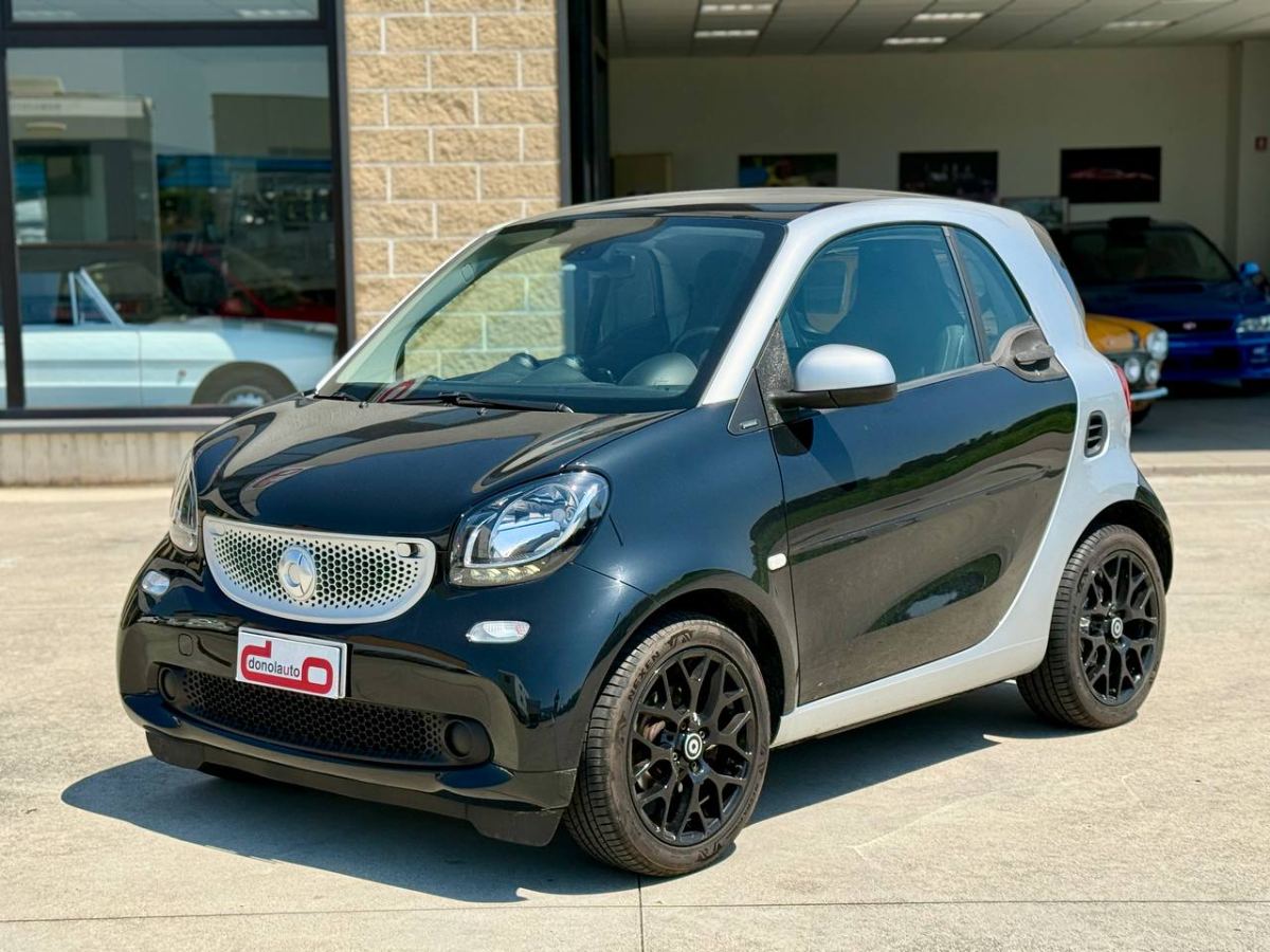 SMART FORTWO TWINAMIC 1.0 71CV PRIME 2018 usata — foto 3