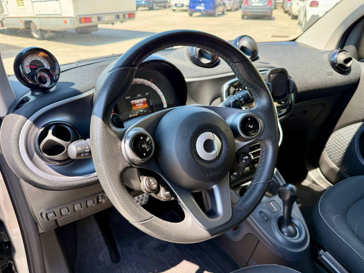 SMART FORTWO TWINAMIC 1.0 71CV PRIME 2018 usata — foto 7