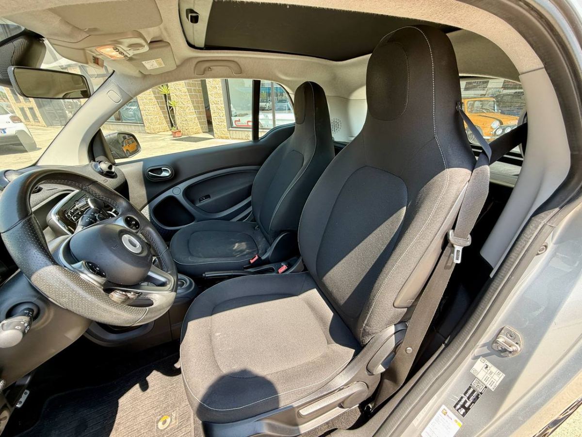 SMART FORTWO TWINAMIC 1.0 71CV PRIME 2018 usata — foto 8