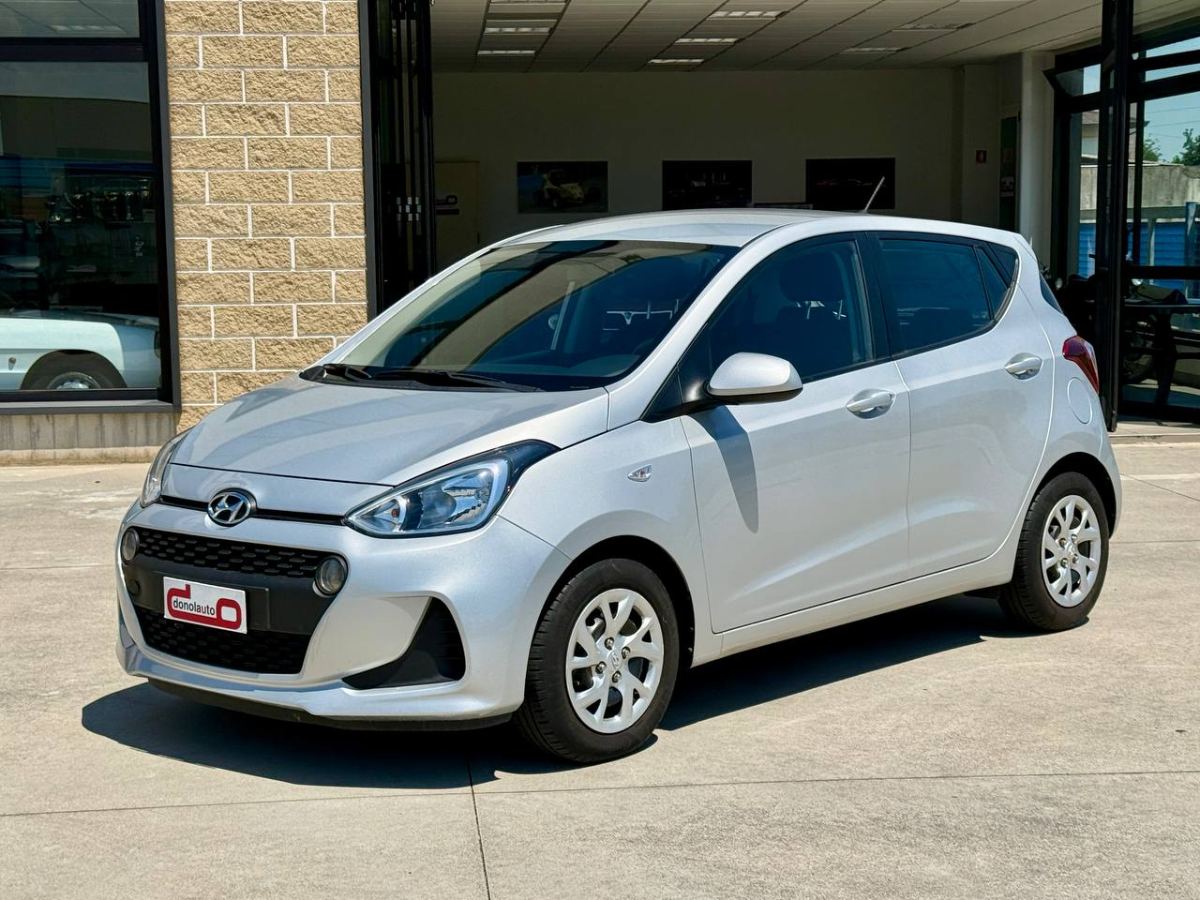 HYUNDAI I10 1.0 67CV TREND 2019 usata — foto 3