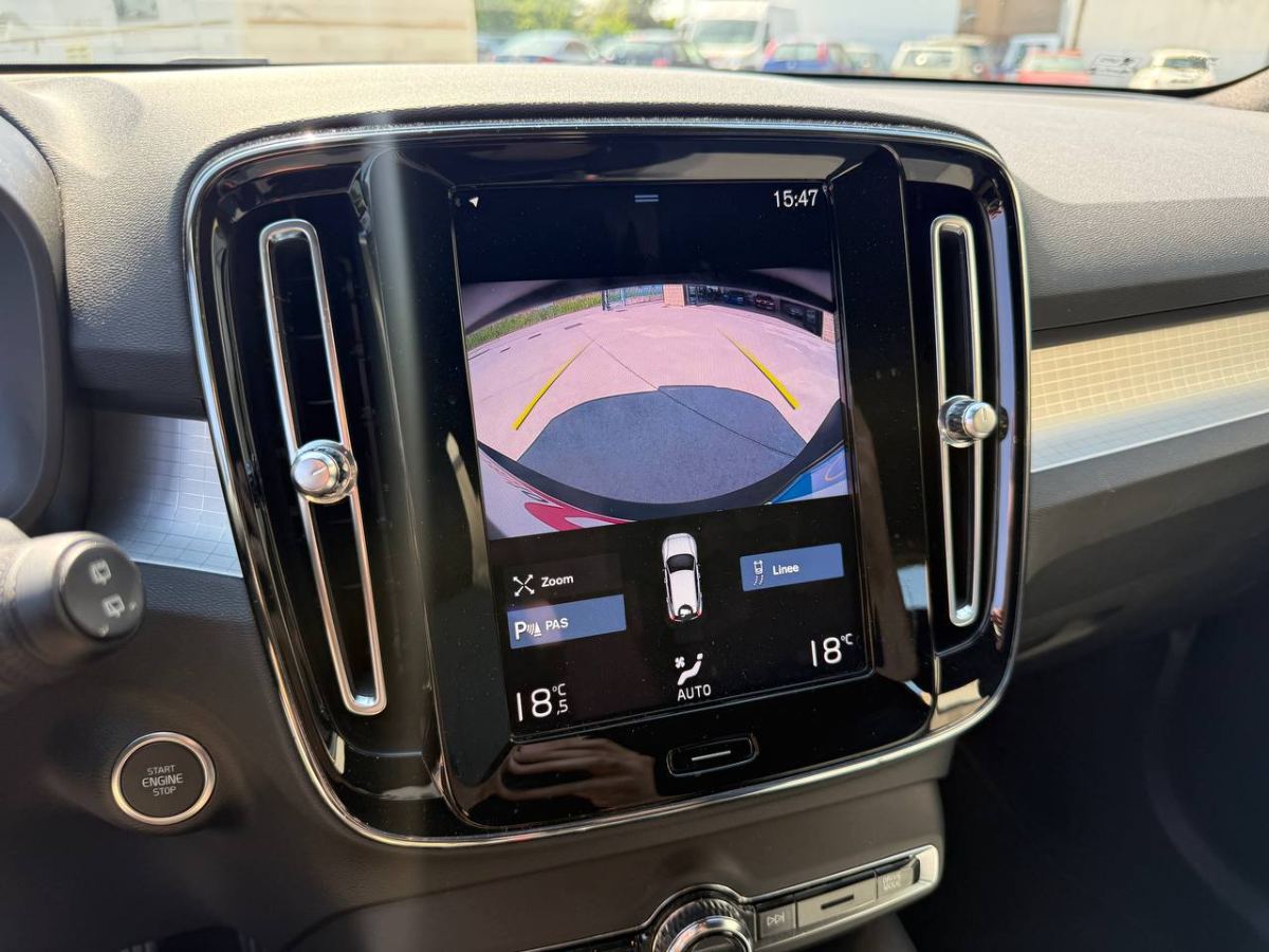 VOLVO XC40 1.5 T4 RECHARGE PHEV CORE AUTOMATICA 2023 usata — foto 9