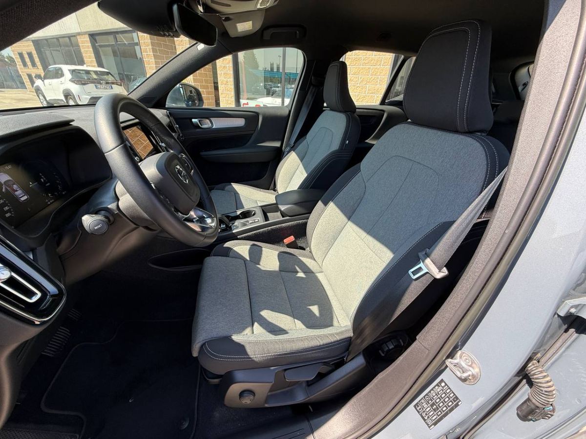 VOLVO XC40 1.5 T4 RECHARGE PHEV CORE AUTOMATICA 2023 usata — foto 8