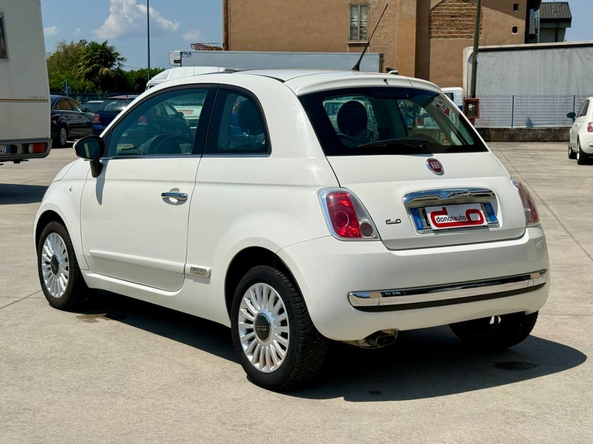 FIAT 500 1.2 LOUNGE 69CV 2010 usata — foto 4