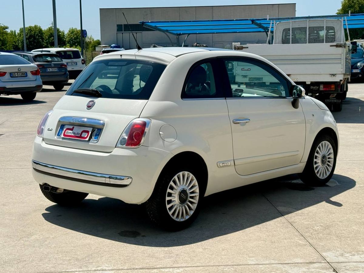 FIAT 500 1.2 LOUNGE 69CV 2010 usata — foto 6