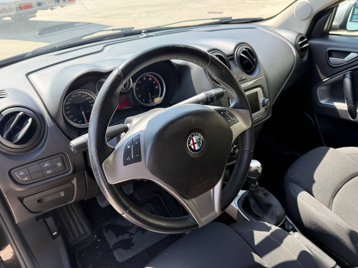 ALFA ROMEO MITO 1.4 70CV PROGRESSION E6B 2015 usata — foto 8