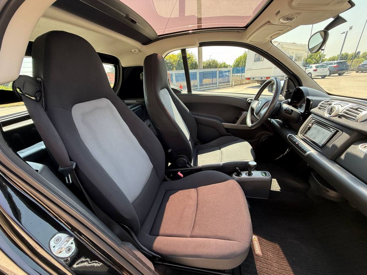 SMART FORTWO 1.0 MHD PASSION 71CV E5 2013 usata — foto 11