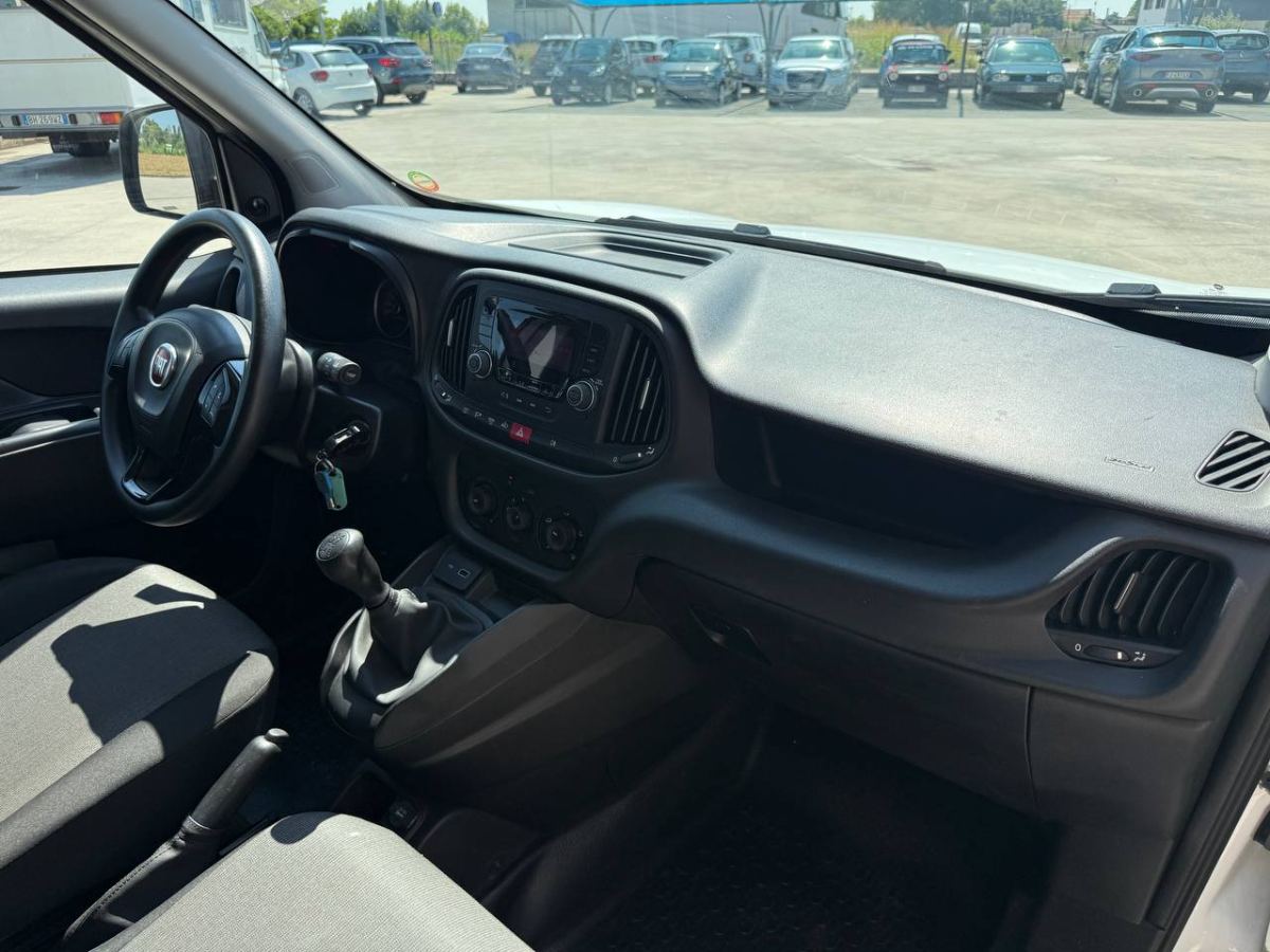 FIAT DOBLO' CARGO 1.3MJT PC-TN 3 POSTI 2019 usata — foto 10