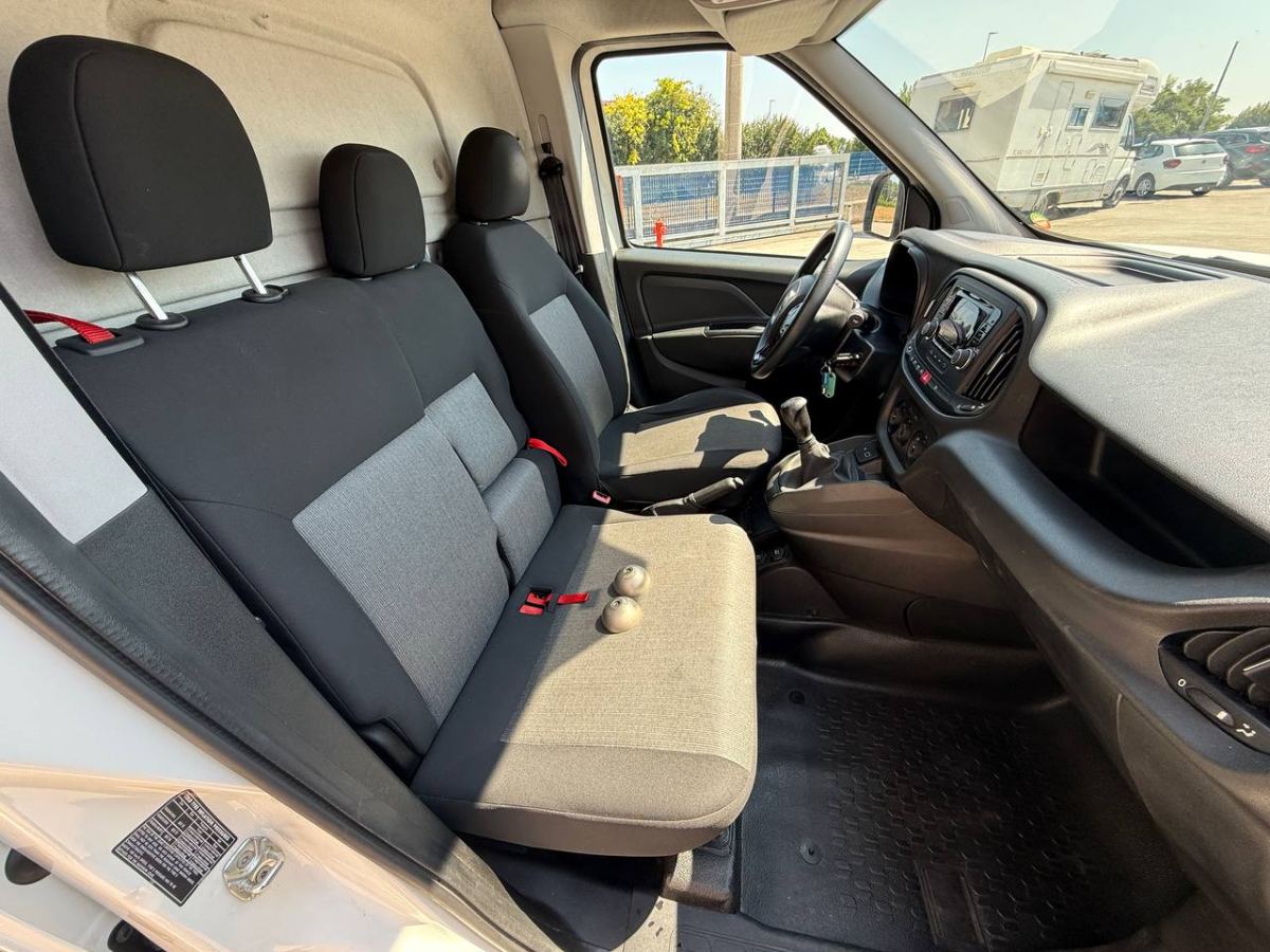 FIAT DOBLO' CARGO 1.3MJT PC-TN 3 POSTI 2019 usata — foto 12