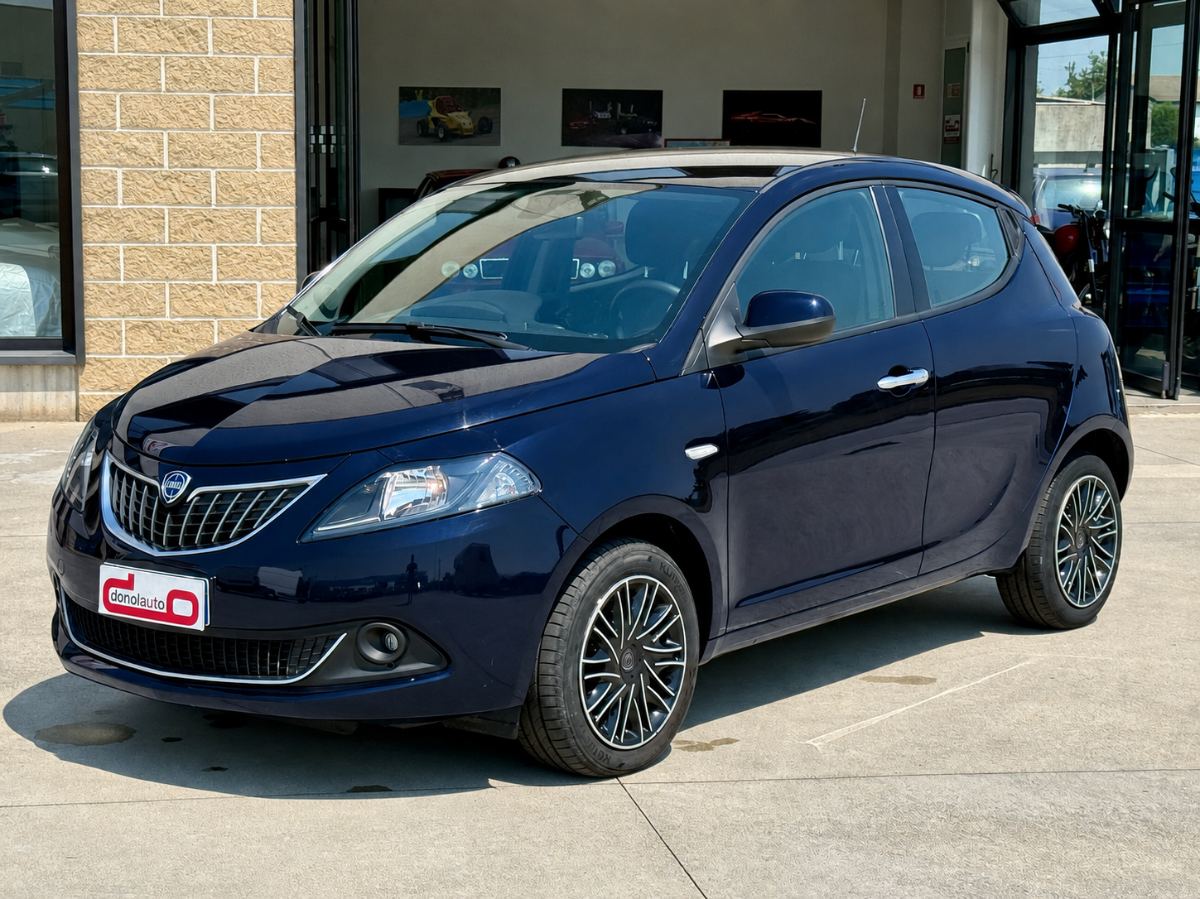 LANCIA YPSILON 1.0 HYBRID 70CV GOLD MY21 2021 usata — foto 3
