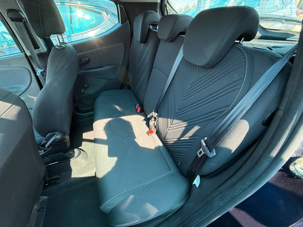 LANCIA YPSILON 1.0 HYBRID 70CV GOLD MY21 2021 usata — foto 8