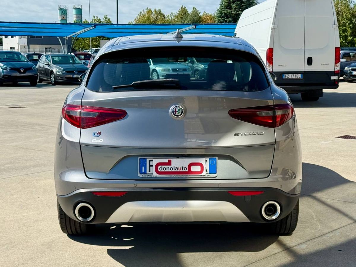ALFA ROMEO STELVIO Q4 2.2 210CV AT8 EXECUTIVE 2017 usata — foto 5
