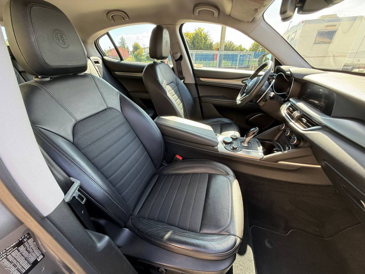 ALFA ROMEO STELVIO Q4 2.2 210CV AT8 EXECUTIVE 2017 usata — foto 11