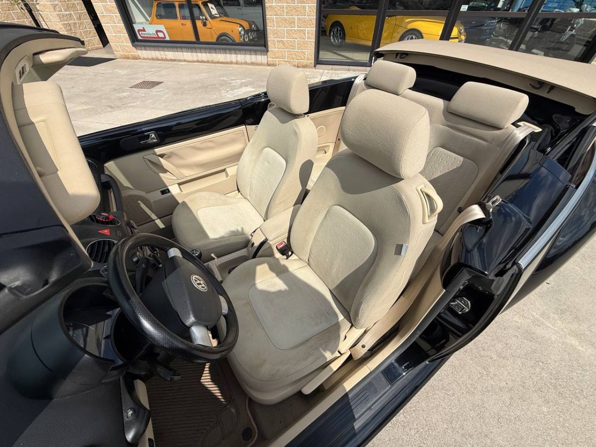 VOLKSWAGEN NEW BEETLE CABRIO 1.6 2006 usata — foto 7