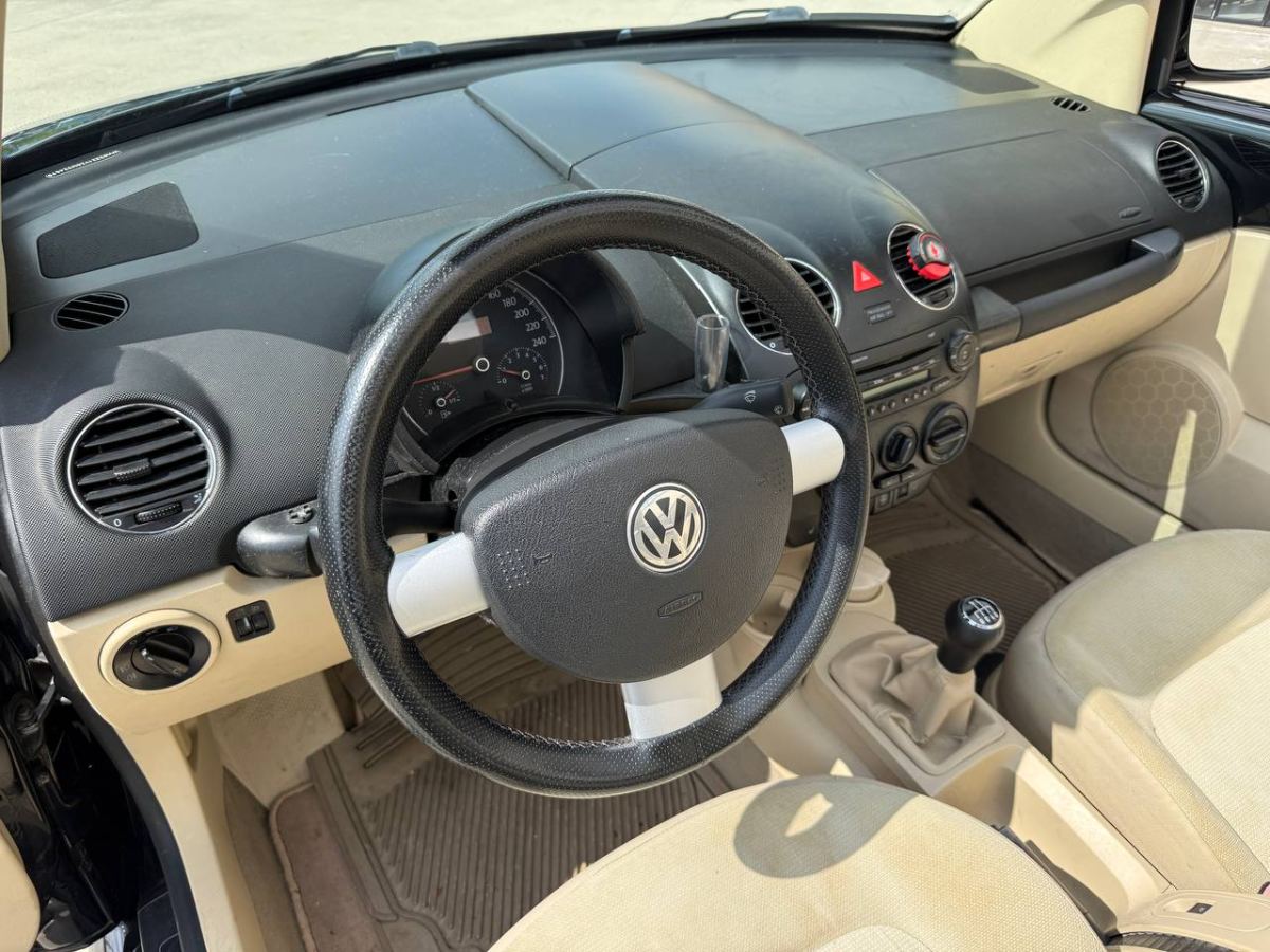VOLKSWAGEN NEW BEETLE CABRIO 1.6 2006 usata — foto 8